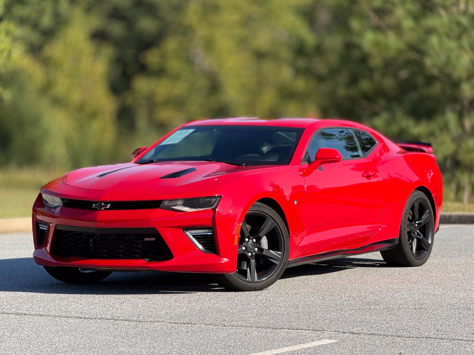 Used 2018 Chevrolet Camaro SS RWD image 8