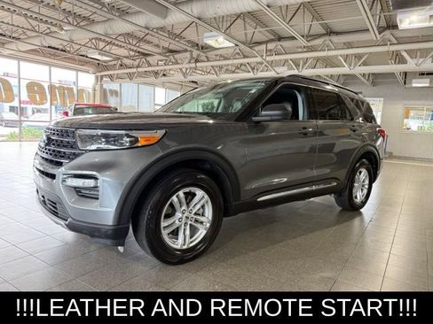 Used 2023 Ford Explorer XLT w/ Equipment Group 202A AWD/4WD image 4