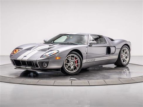 Used 2006 Ford GT RWD image 1