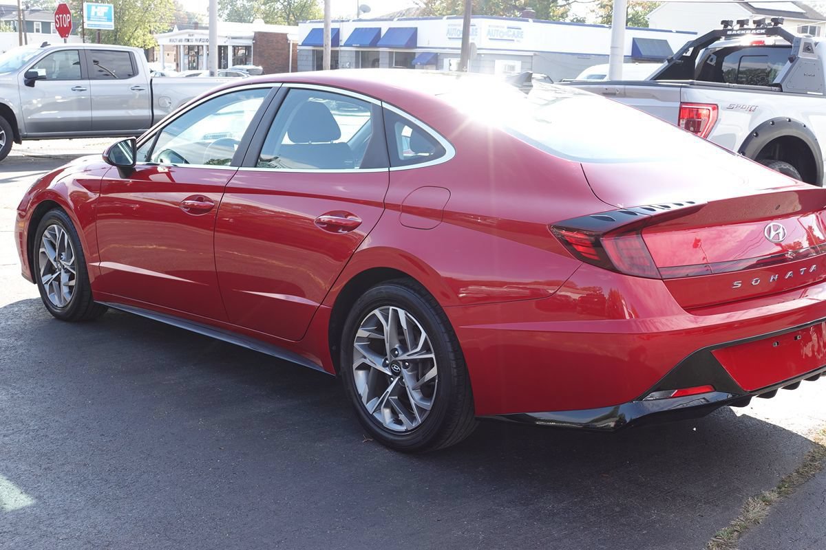 Used 2021 Hyundai Sonata SEL w/ Convenience Package FWD image 10