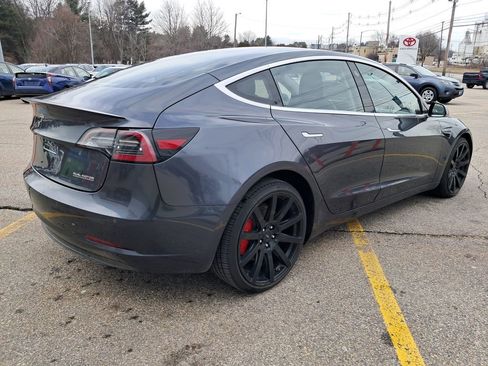 Used 2018 Tesla Model 3 Performance image 4