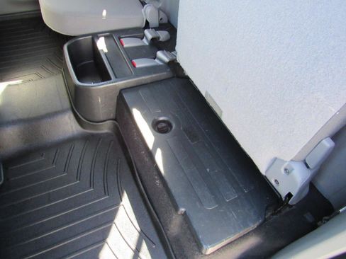 Used 2014 Toyota Tacoma 4x4 Access Cab w/ SR5 Package image 33