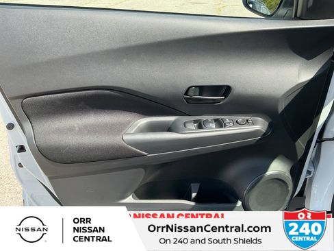 New 2025 Nissan Kicks Play S image 17