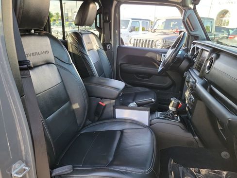 Certified 2022 Jeep Gladiator Overland w/ Popular Equipment Package image 18