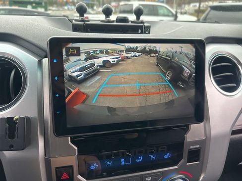 Used 2016 Toyota Tundra Limited image 22