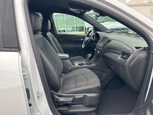 Used 2023 Chevrolet Equinox RS image 18