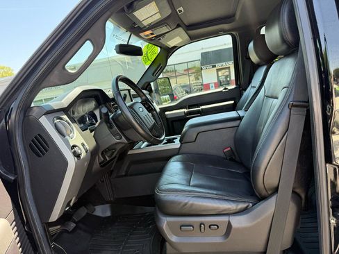 Used 2016 Ford F250 Lariat w/ Lariat Ultimate Package AWD/4WD image 35