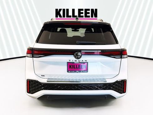 New 2026 Volkswagen Tiguan SE R-Line FWD image 6