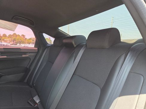 Used 2024 Honda Civic Sport image 17