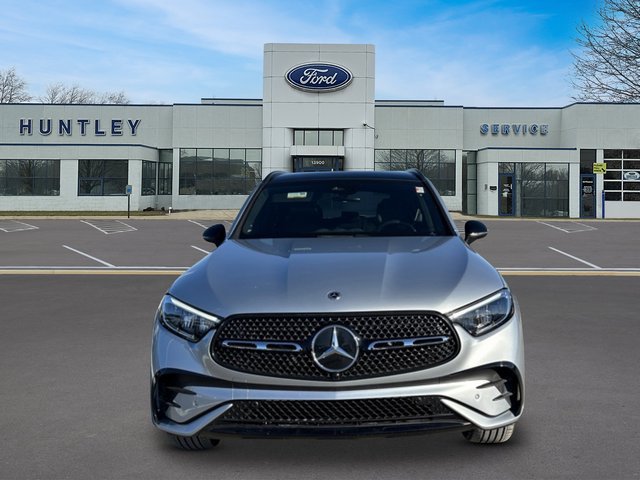 Used 2025 Mercedes-Benz GLC 300 4MATIC w/ AMG Line image 3