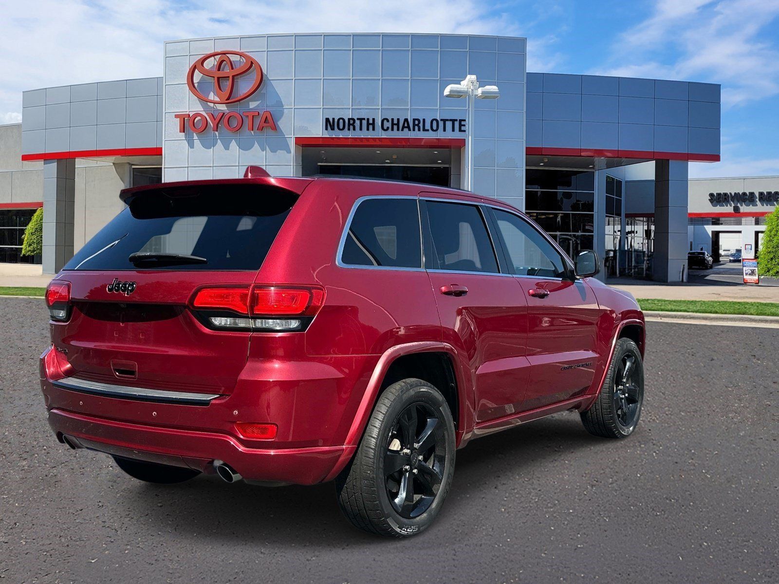 Used 2015 Jeep Grand Cherokee Altitude AWD/4WD image 6