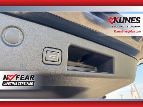 Used 2022 Chevrolet Equinox Premier AWD/4WD image 20