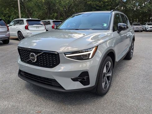 New 2026 Volvo XC40 B5 Plus w/ Protection Package Premier image 8