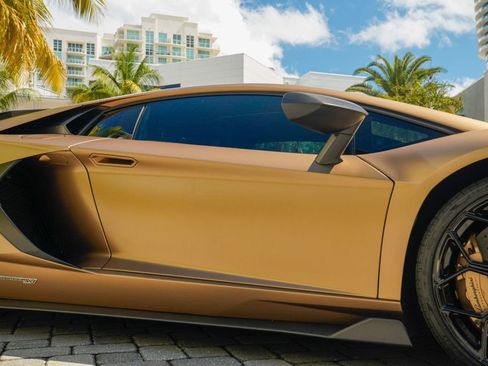 Used 2020 Lamborghini Aventador SVJ image 36