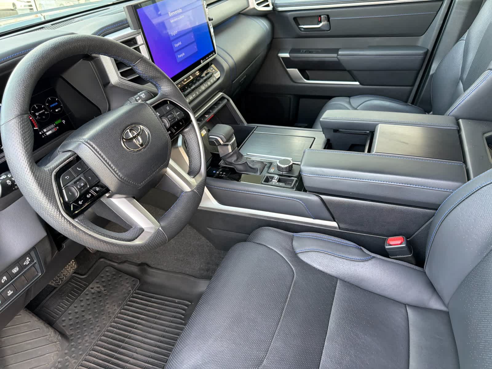 Used 2023 Toyota Sequoia Platinum AWD/4WD image 11