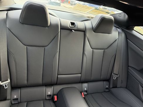 Used 2024 BMW 430i xDrive Coupe w/ Premium Package image 32