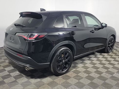 Certified 2025 Honda HR-V Sport image 4