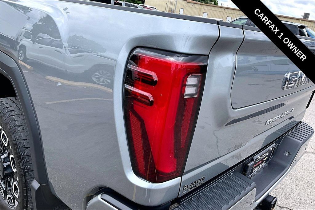 Used 2025 GMC Sierra 3500 Denali Ultimate AWD/4WD image 23