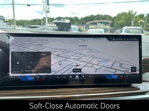 Certified 2026 BMW X7 xDrive40i w/ M Sport Package image 25