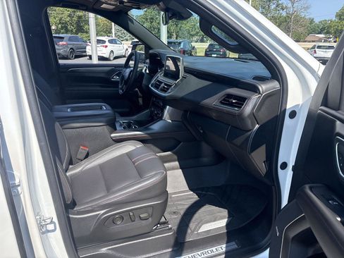 Used 2024 Chevrolet Tahoe RST w/ Luxury Package AWD/4WD image 15
