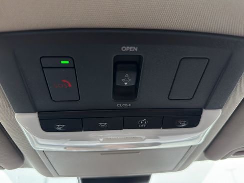 Certified 2024 Nissan Altima 2.5 SR w/ SR Premium Package AWD/4WD image 23
