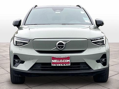 Used 2023 Volvo XC40 Recharge Ultimate w/ Protection Package Premier image 3