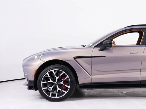 Used 2023 Aston Martin DBX 707 AWD/4WD image 12