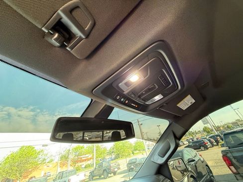 Used 2020 GMC Sierra 1500 AT4 w/ AT4 Premium Package image 25