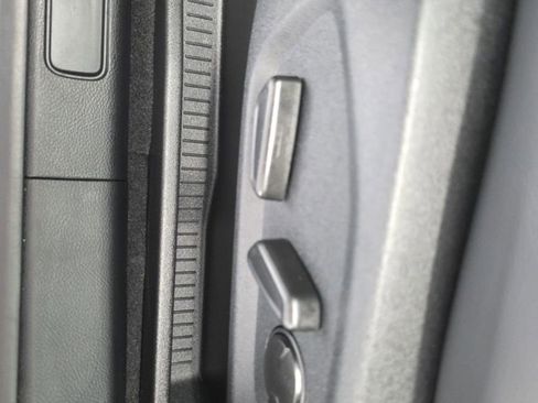 Used 2024 Ford Edge SEL image 32