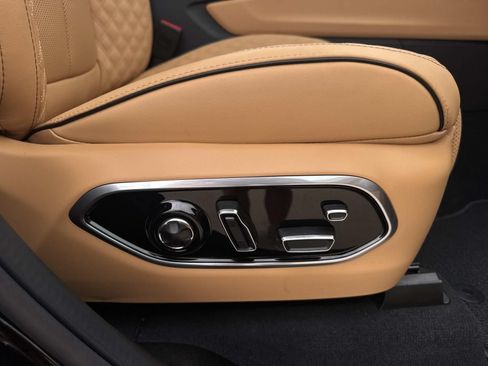 New 2026 Jeep Grand Cherokee Summit AWD/4WD image 13