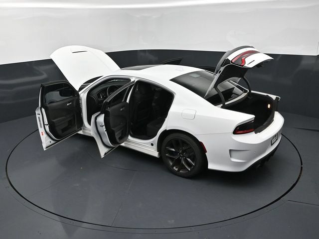 Used 2019 Dodge Charger R/T w/ Blacktop Package RWD image 28