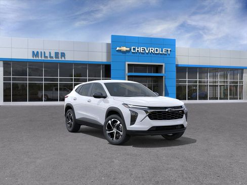 New 2026 Chevrolet Trax RS w/ Driver Confidence Package image 1