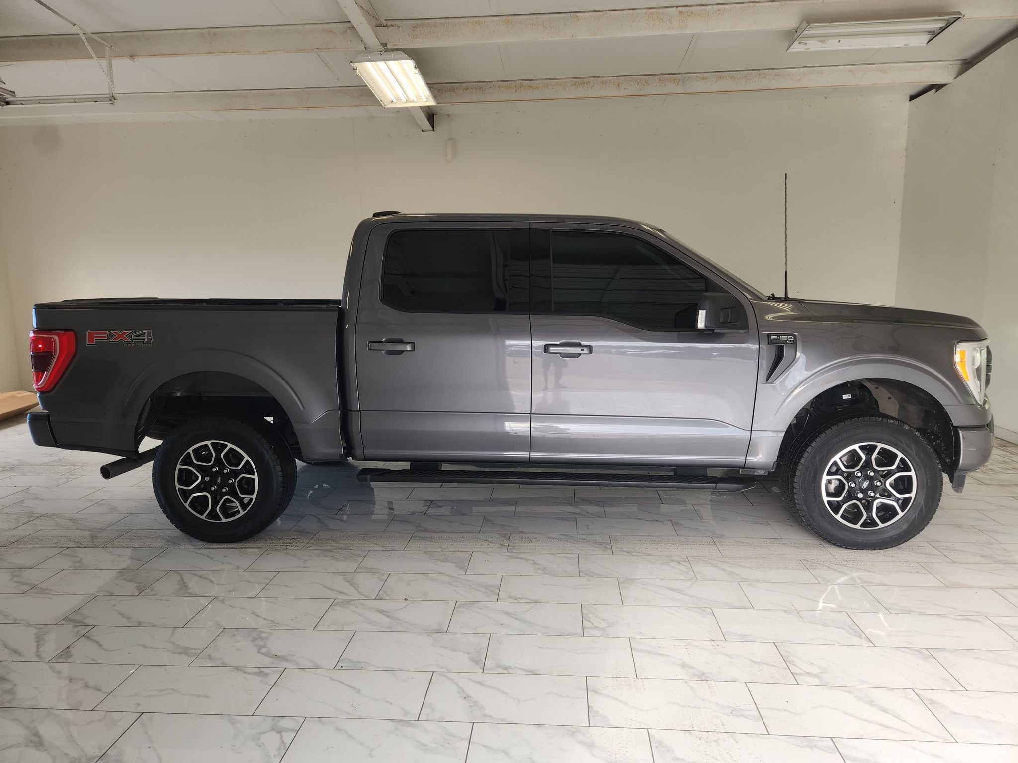 Used 2022 Ford F150 XLT w/ Equipment Group 302A High AWD/4WD image 4