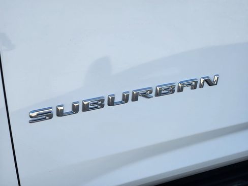 New 2026 Chevrolet Suburban LT w/ Comfort Package RWD image 12