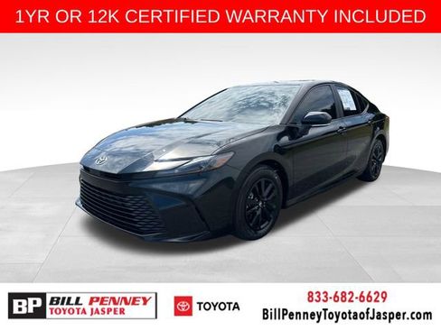 Used 2025 Toyota Camry LE w/ Convenience Package image 1