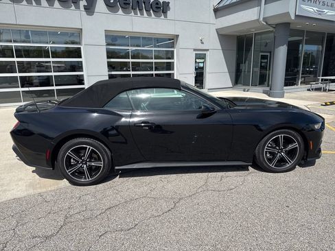Used 2024 Ford Mustang Premium RWD image 5