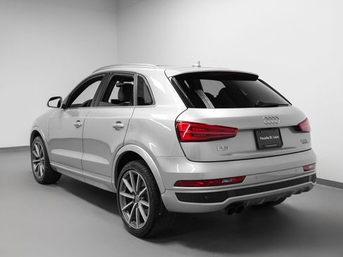 Used 2018 Audi Q3 2.0T Premium Plus w/ Premium Plus Package AWD/4WD image 3