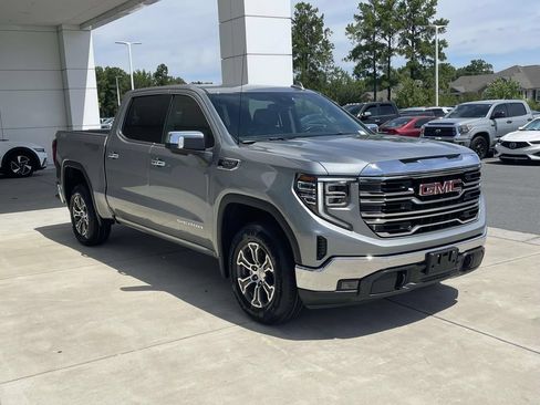 Used 2025 GMC Sierra 1500 SLT AWD/4WD image 5