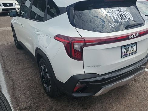 Certified 2025 Kia Seltos S FWD image 8