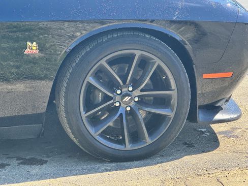 Used 2019 Dodge Challenger R/T Scat Pack w/ Plus Package RWD image 20