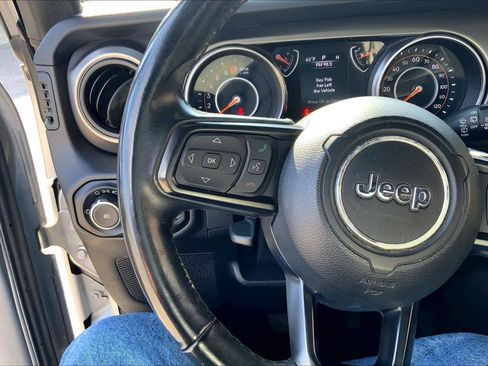 Used 2018 Jeep Wrangler Unlimited Sport S image 24
