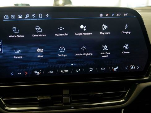 Used 2024 Chevrolet Equinox EV RS image 19