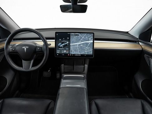 Used 2023 Tesla Model Y Long Range image 23