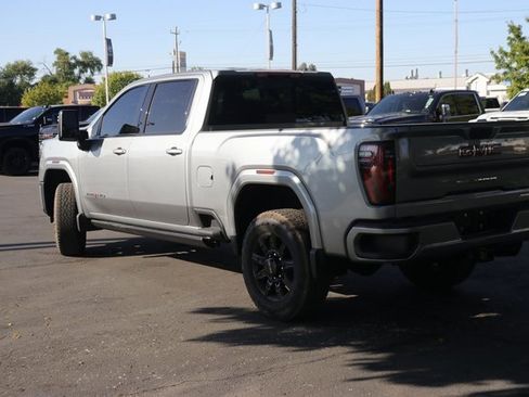 Used 2025 GMC Sierra 3500 AT4 w/ AT4 Premium Plus Package image 4