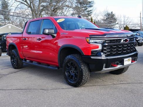 Used 2023 Chevrolet Silverado 1500 ZR2 w/ Technology Package image 8