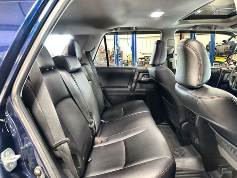 Used 2024 Toyota 4Runner TRD Off-Road Premium w/ Moonroof Package AWD/4WD image 31
