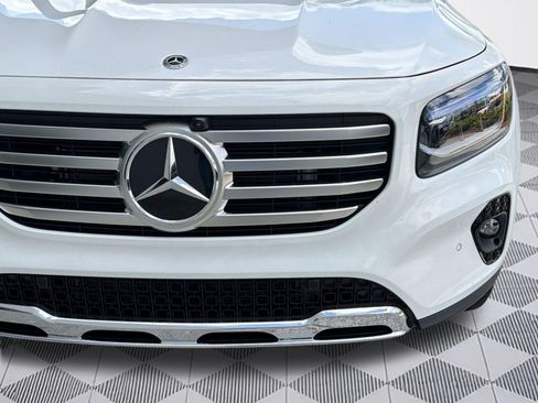 New 2026 Mercedes-Benz GLB 250 4MATIC image 11