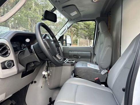 New 2026 Ford E-450 and Econoline 450 Super Duty w/ Power Equipment Group image 17