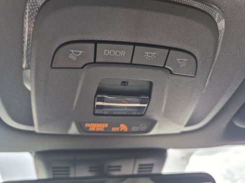 Used 2023 Toyota Crown AWD/4WD image 7