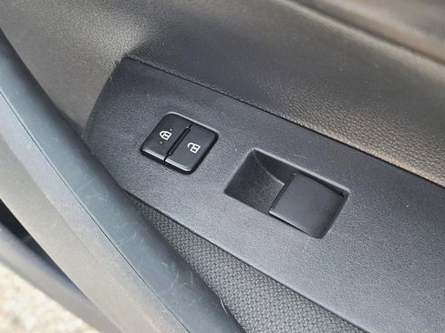 Used 2023 Toyota Corolla LE image 20